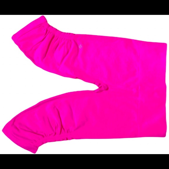 Lululemon hot pink ruched capri leggings, sz. 8 - Picture 2 of 3